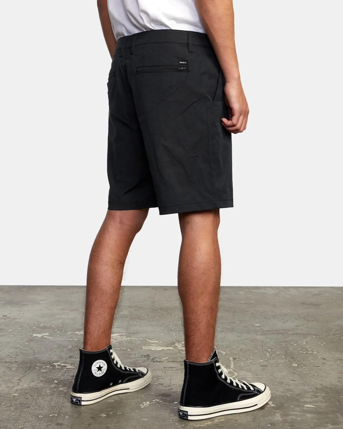 Back In Hybrid Shorts 19" - Black