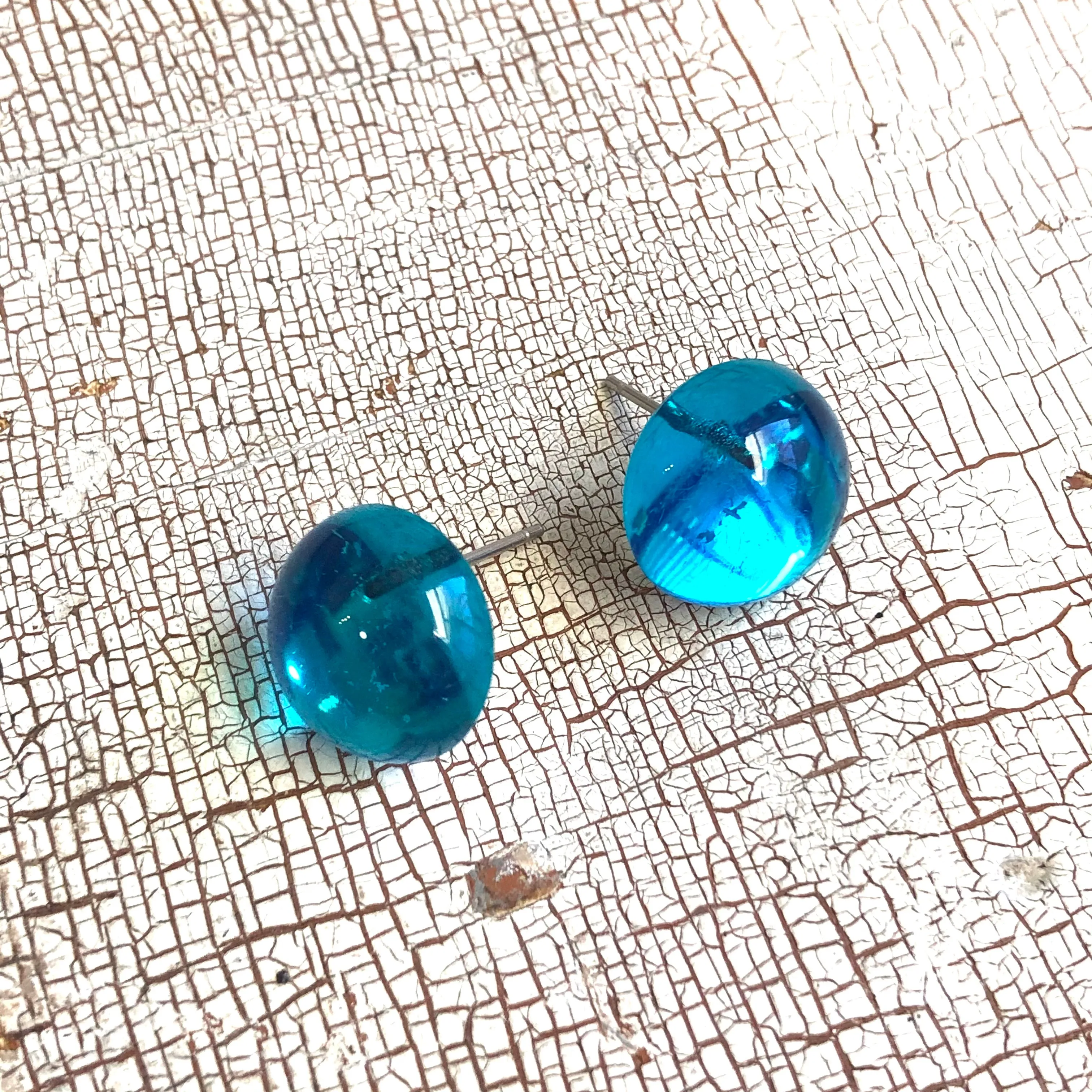 Capri Blue Foil Backed Lucite Retro Button Stud Earrings