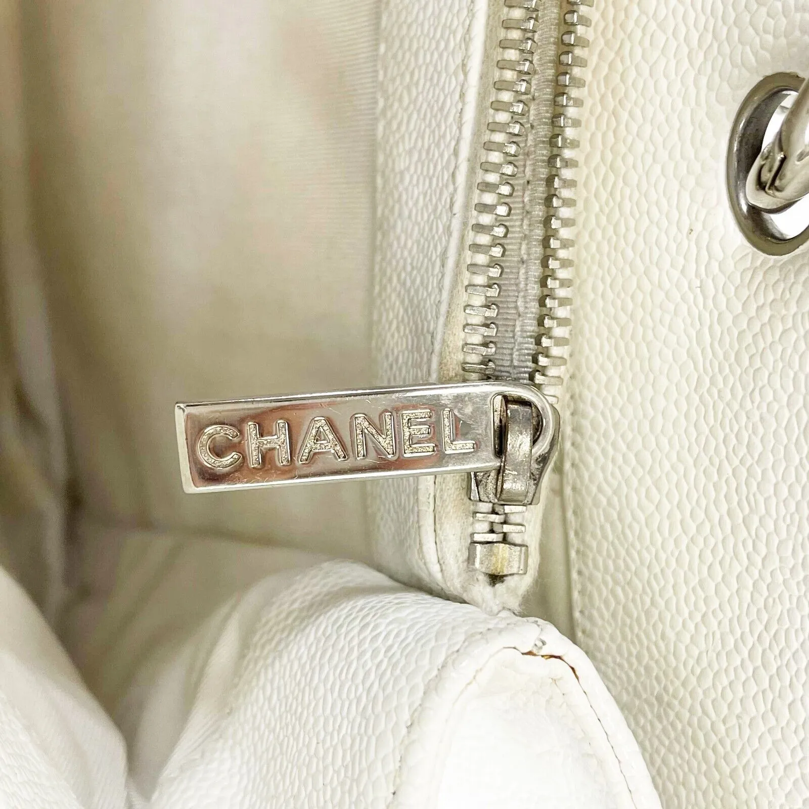 Chanel - CC Small Grand Shopping Tote - White Shoulder Bag