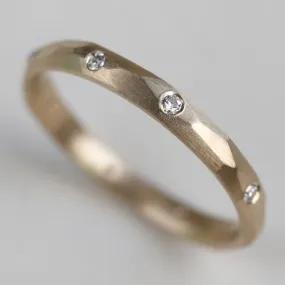 Flush-Set Smooth Faceted Band