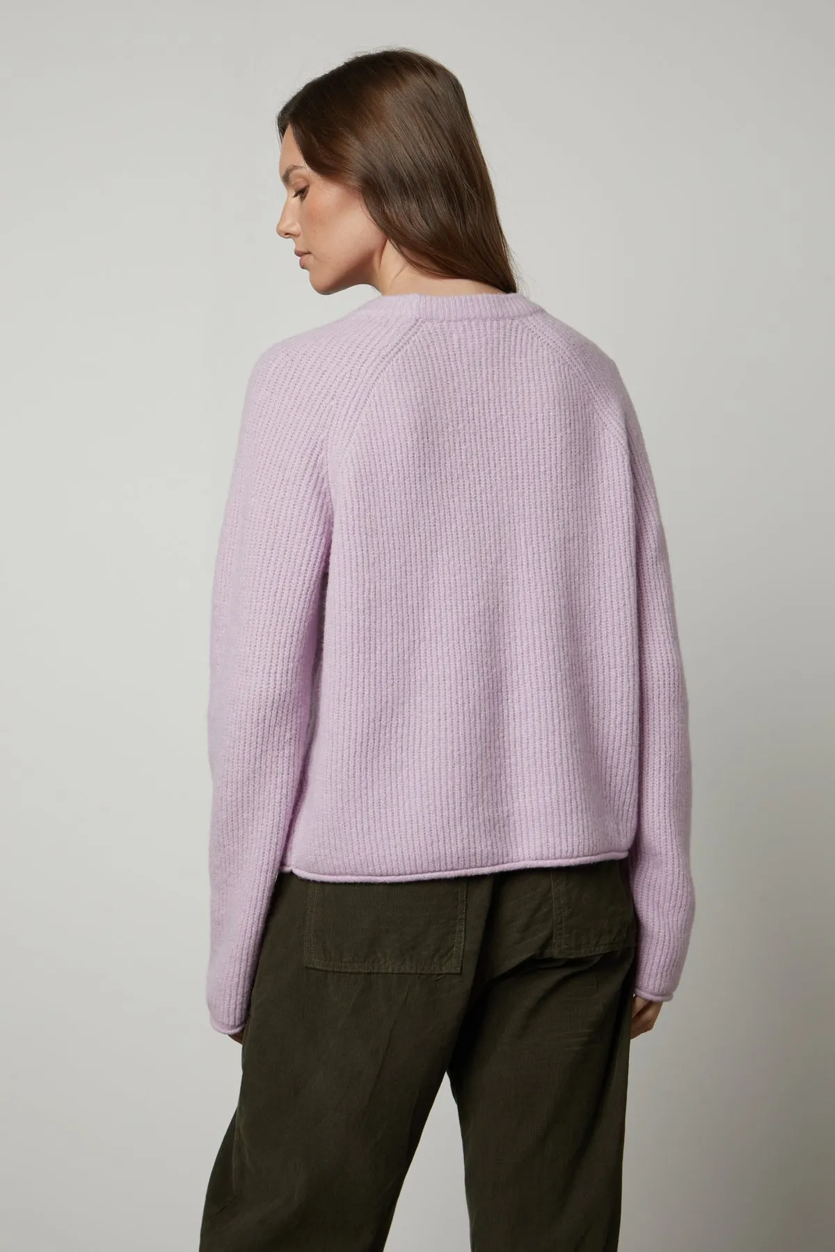 GIGI CREW NECK SWEATER