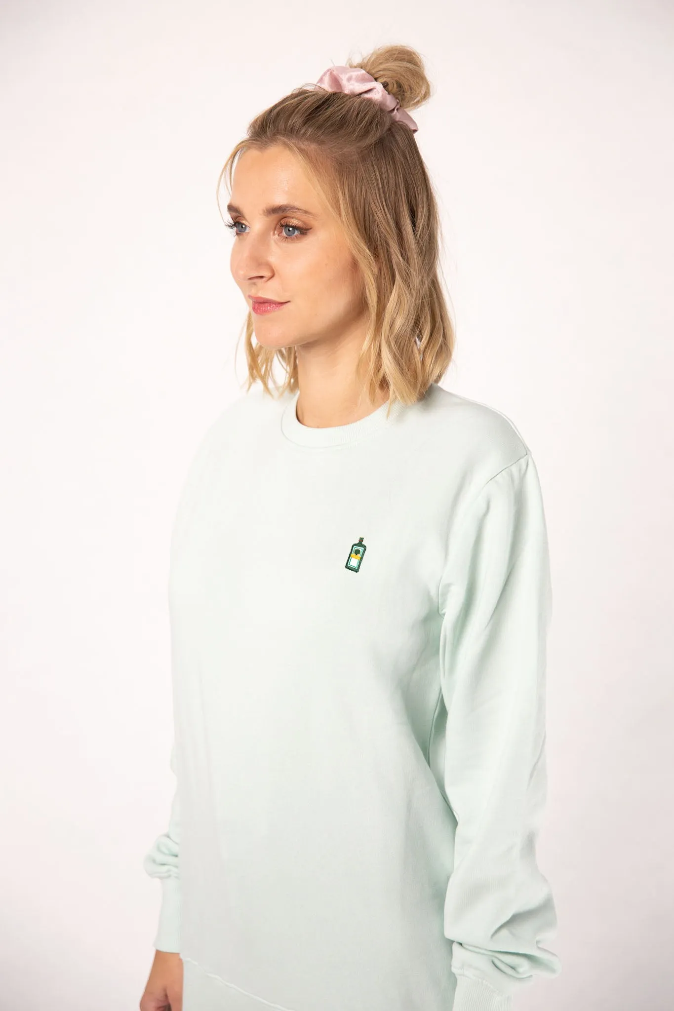 Jägermeister | Bestickter Bio-Baumwoll Frauen Pullover