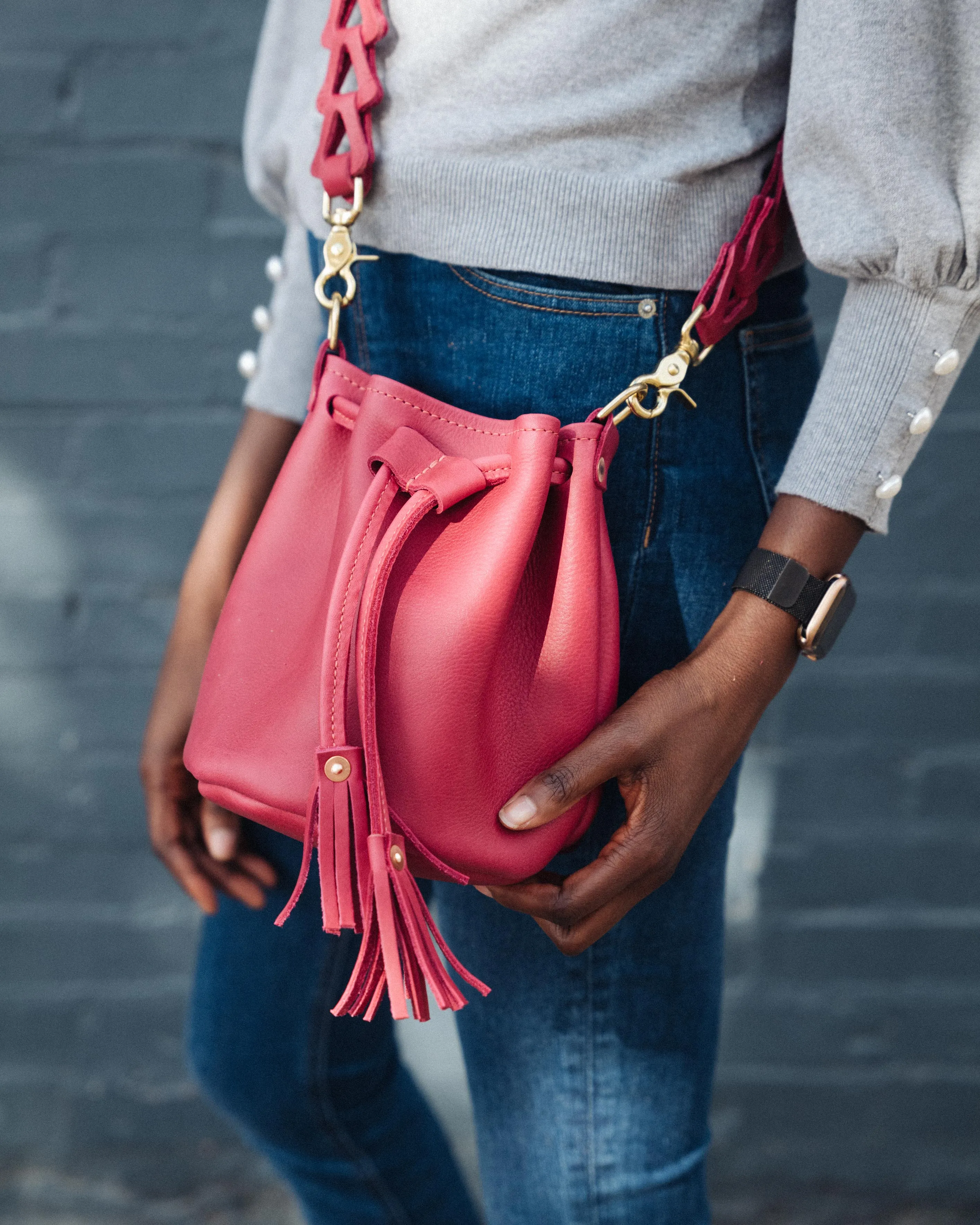 Leaf Cypress Mini Bucket Bag