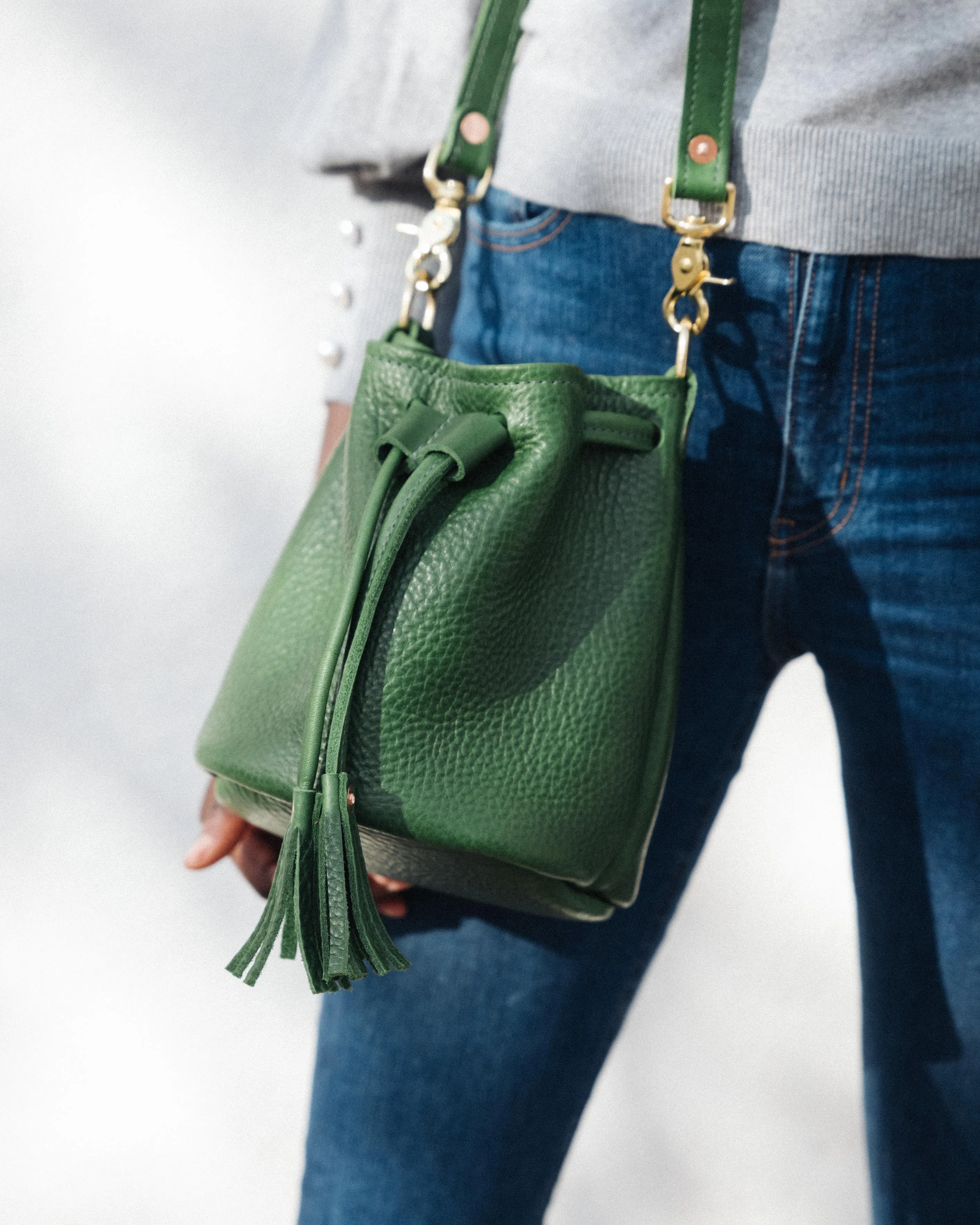 Leaf Cypress Mini Bucket Bag