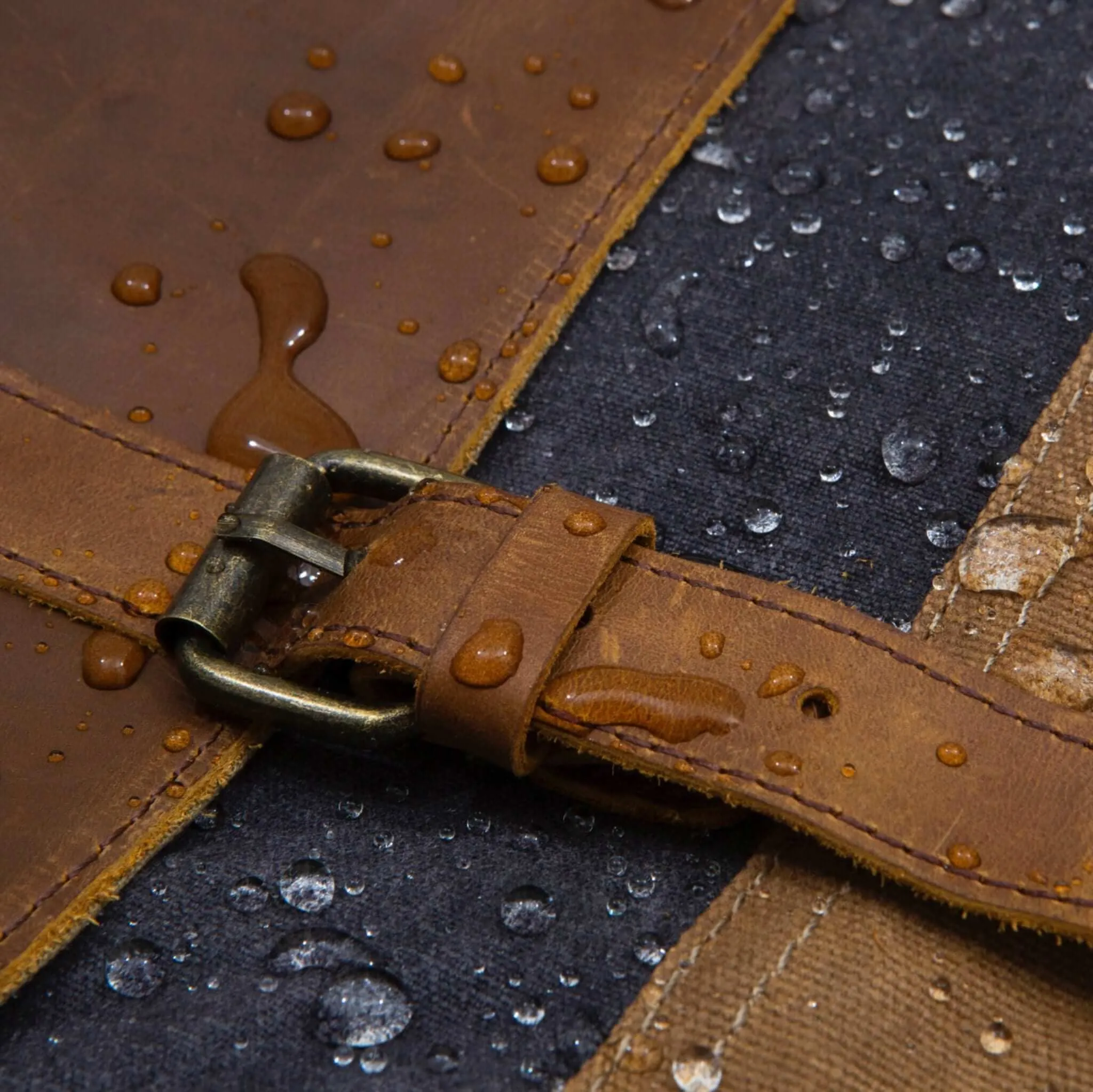 Medway - Waxed Canvas Messenger Bag