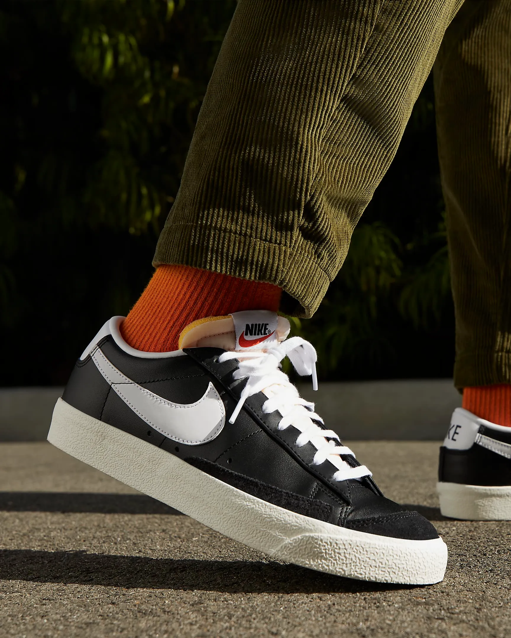 Nike Men's Blazer Low '77 Vintage Shoes - Black / Sail / White