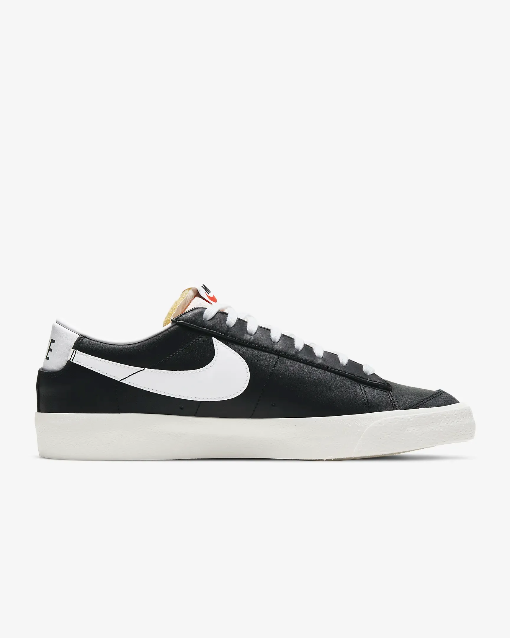 Nike Men's Blazer Low '77 Vintage Shoes - Black / Sail / White