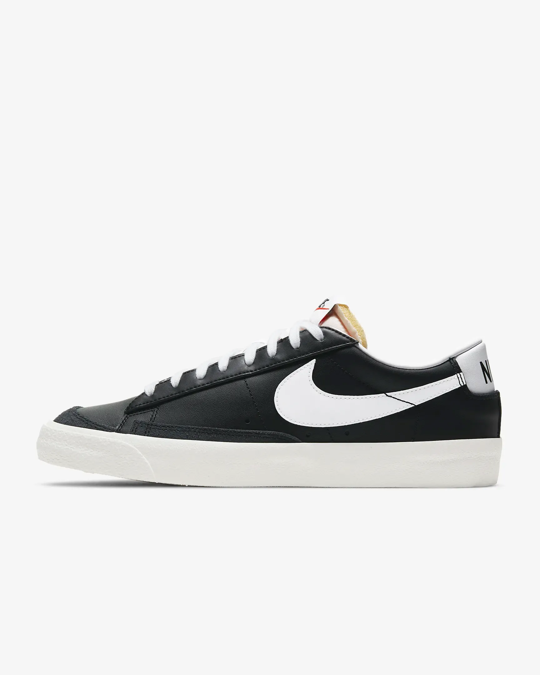 Nike Men's Blazer Low '77 Vintage Shoes - Black / Sail / White