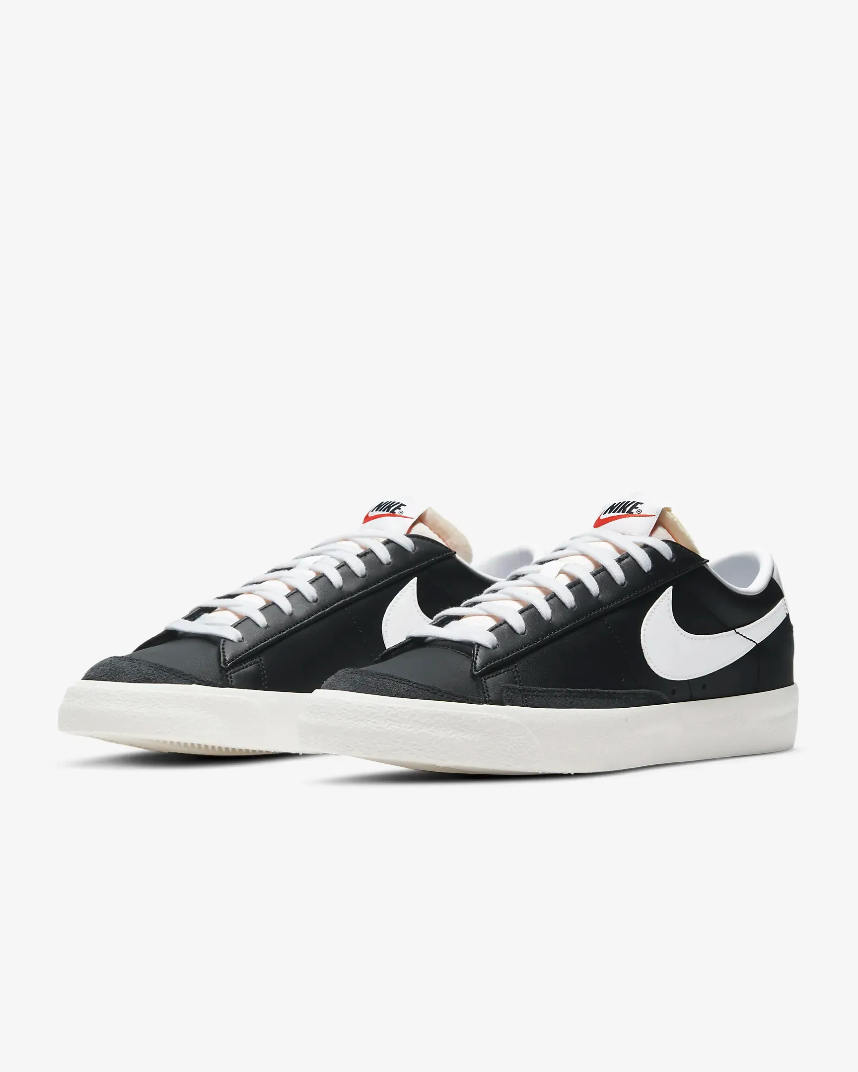 Nike Men's Blazer Low '77 Vintage Shoes - Black / Sail / White