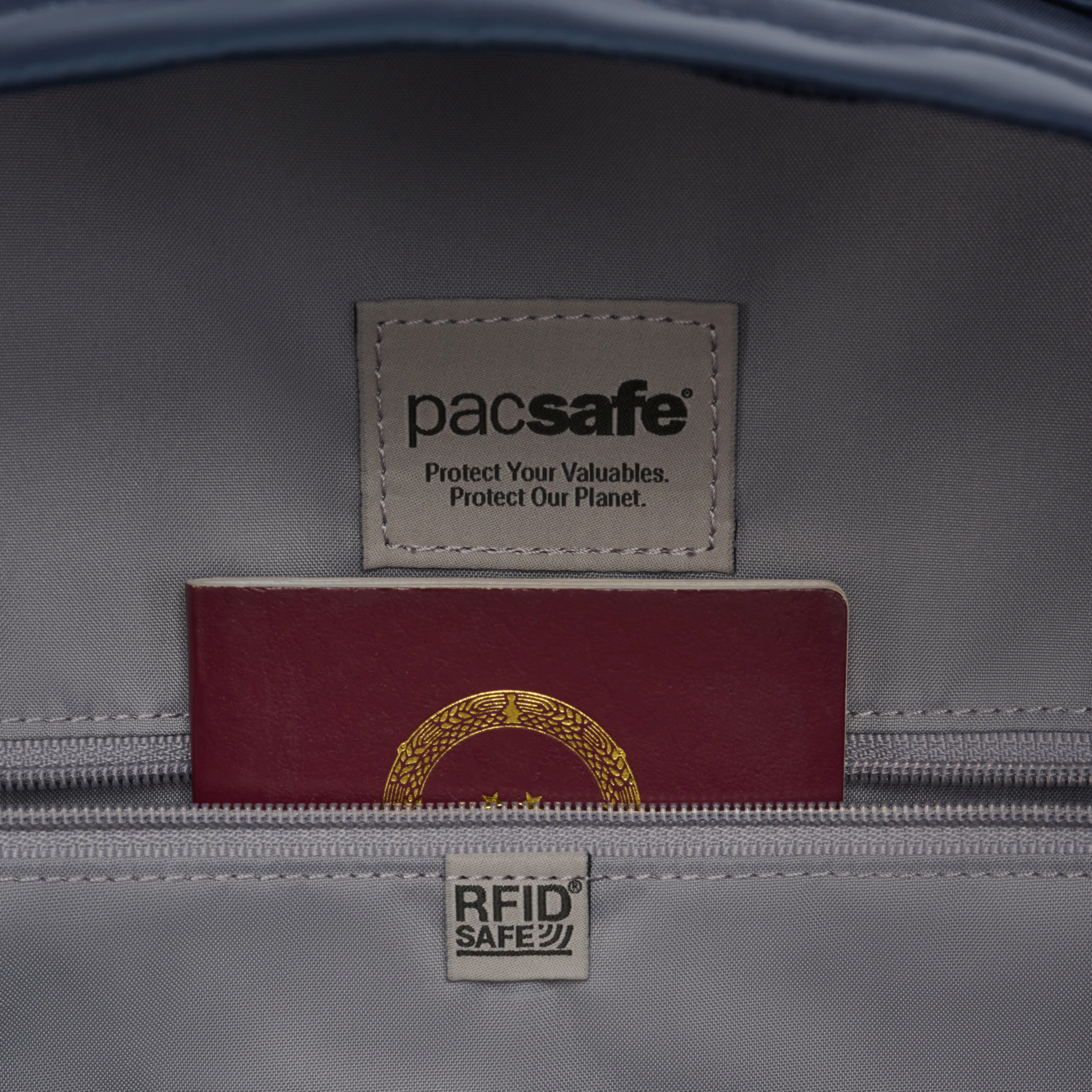 Pacsafe® W 10L anti-theft backpack