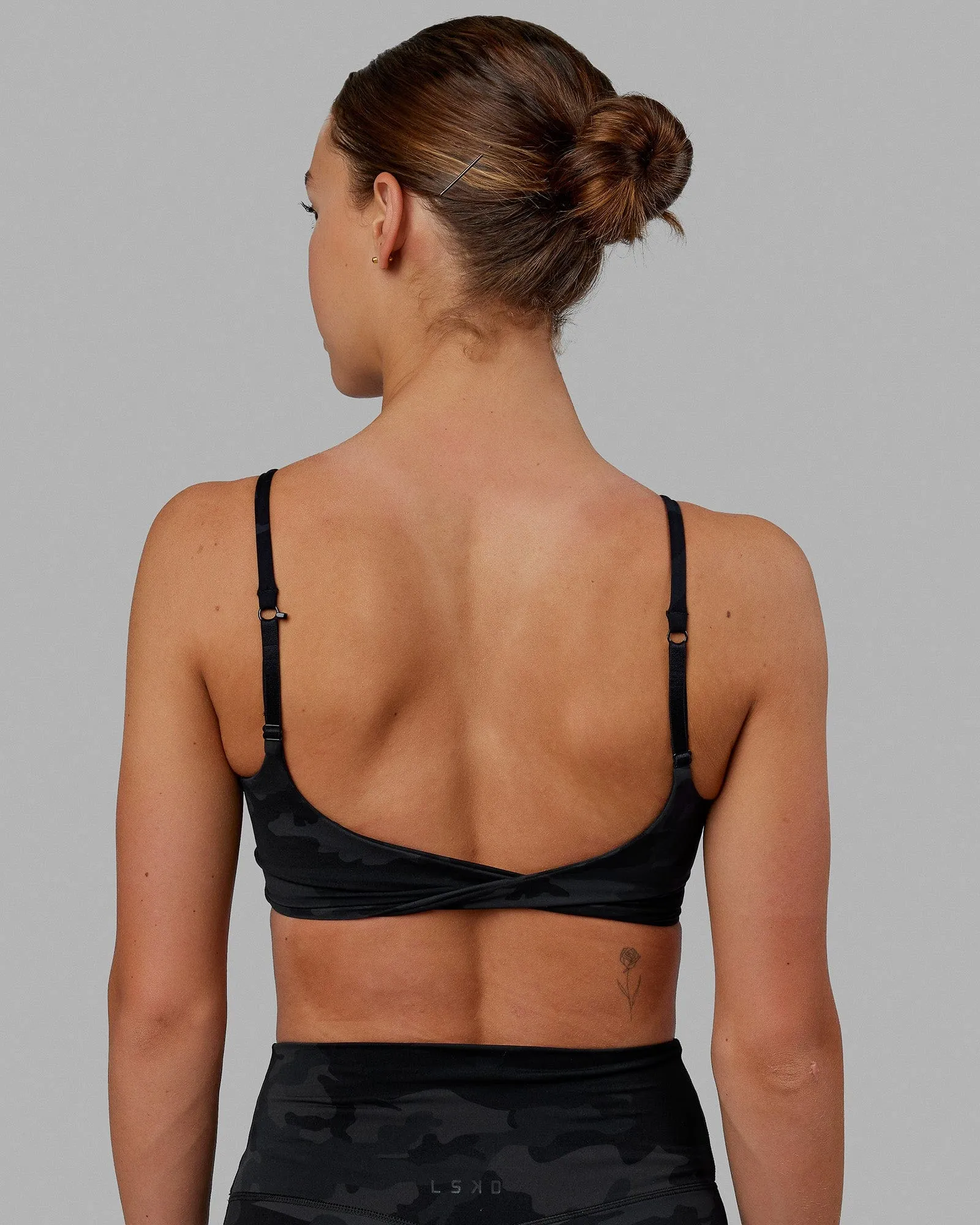 Twist Sports Bra - Black Camo